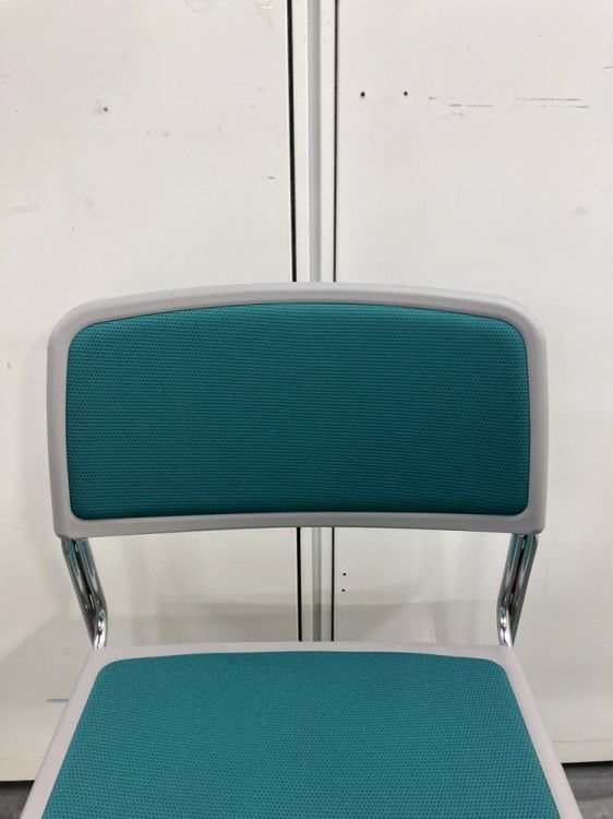 コクヨCK-890シリーズ スタッキングチェア 商品画像6