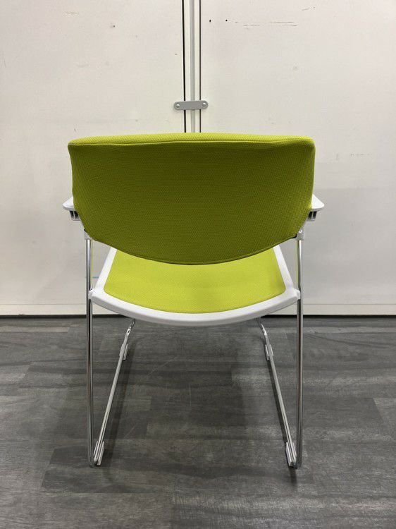 コクヨSatio(サティオ)シリーズ スタッキングチェア4脚セット 商品画像5