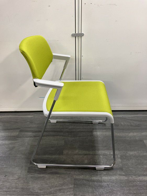 コクヨSatio(サティオ)シリーズ スタッキングチェア4脚セット 商品画像6