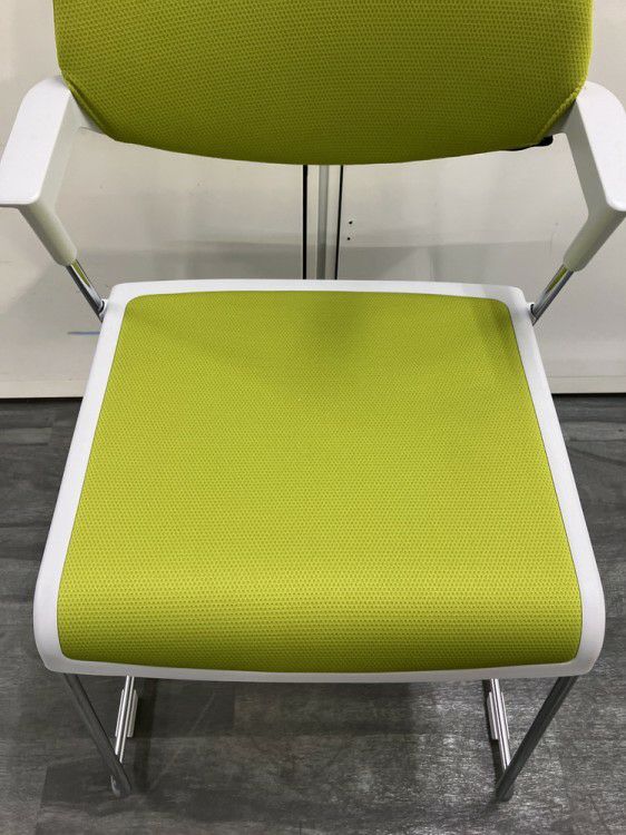 コクヨSatio(サティオ)シリーズ スタッキングチェア4脚セット 商品画像8