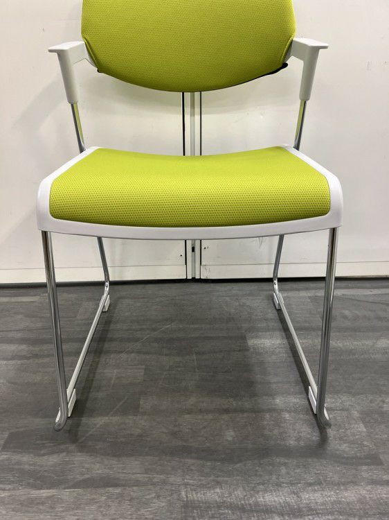 コクヨSatio(サティオ)シリーズ スタッキングチェア4脚セット 商品画像9