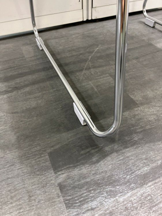 コクヨSatio(サティオ)シリーズ スタッキングチェア4脚セット 商品画像10