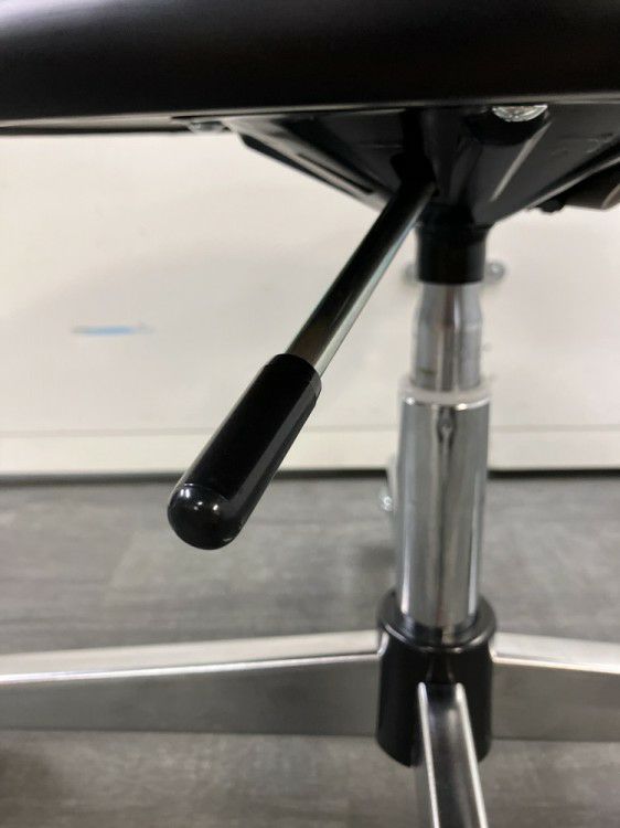 コクヨ作業用丸イス 商品画像5