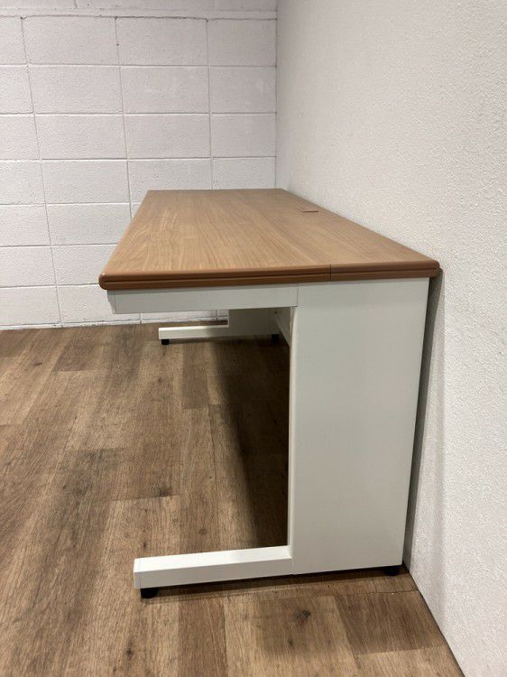 プラスリードシリーズ 1600平デスク 商品画像4