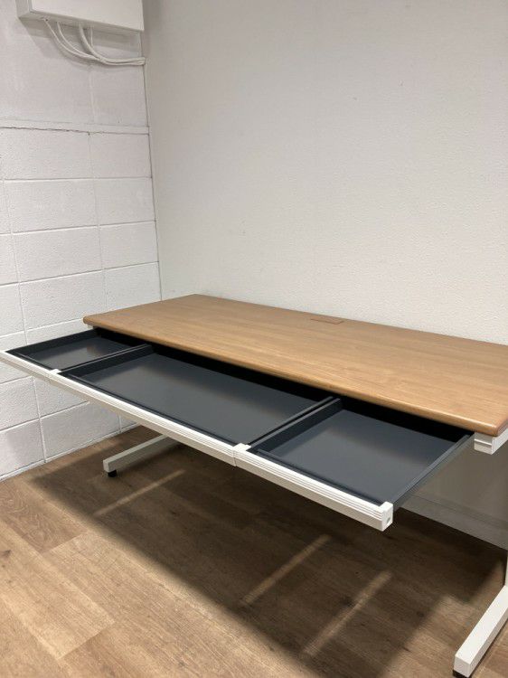 プラスリードシリーズ 1600平デスク 商品画像7