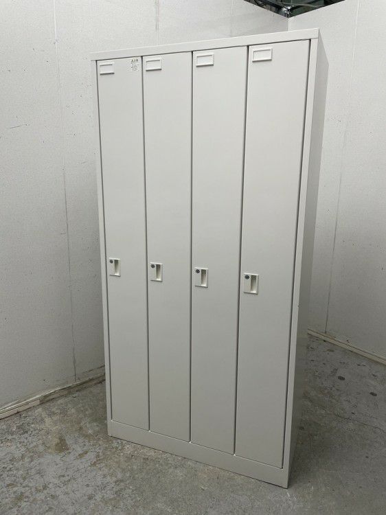 イトーキWN型ロッカーシリーズ 4人用ロッカー 商品画像1