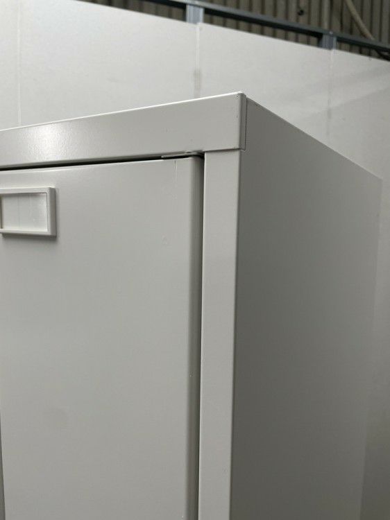 イトーキWN型ロッカーシリーズ 4人用ロッカー 商品画像4