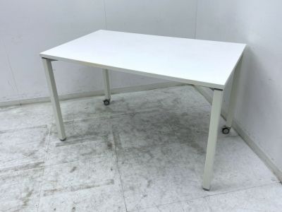 オカムラ アプションフリーシリーズ 1200平デスク