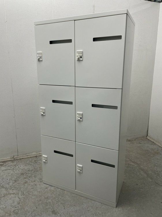 オカムラ6人用パソナルロッカー 商品画像1