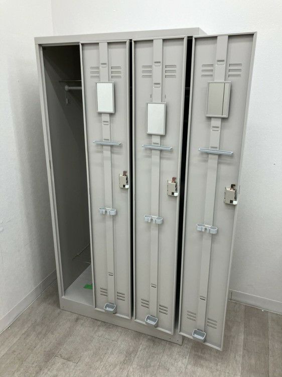イトーキJ型シリーズ 3人用ロッカー 商品画像8