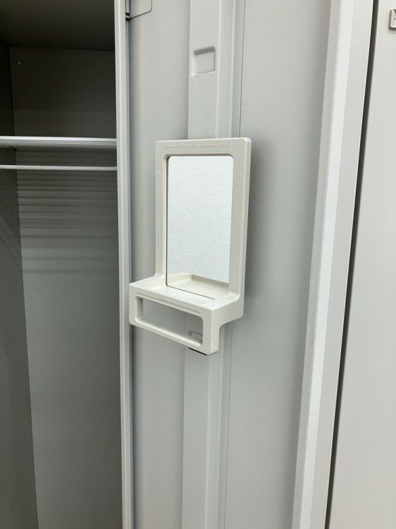 オカムラFZタイプシリーズ 3人用ロッカー 商品画像10