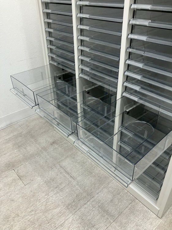 オカムラ42シリーズ クリアトレーキャビネット 商品画像12