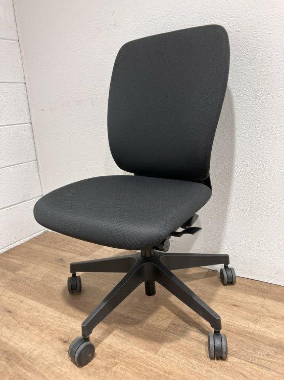 イトーキfulgo(フルゴ)チェア フルゴチェア 商品画像1