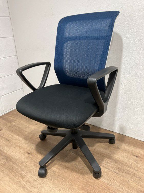 ナイキ肘付パウザチェア 商品画像9