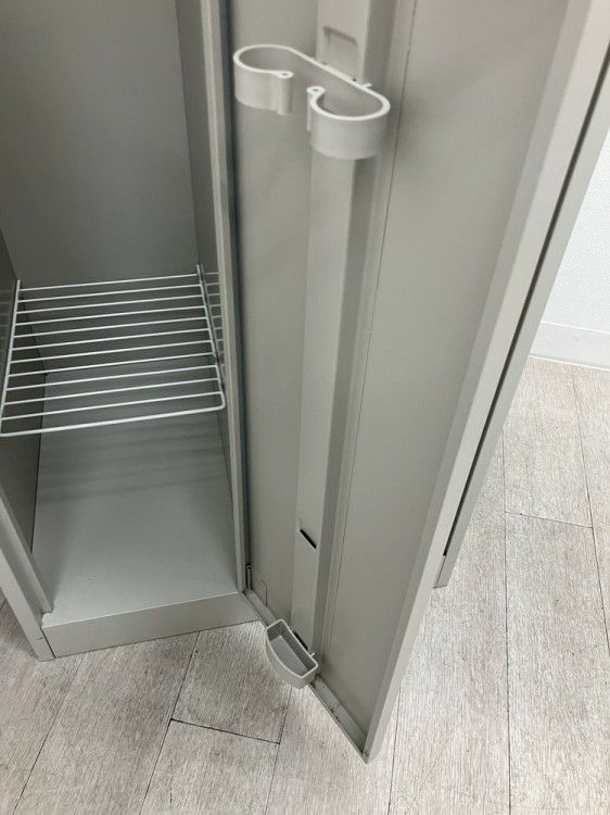 オカムラFZタイプシリーズ 2人用ロッカー 商品画像16