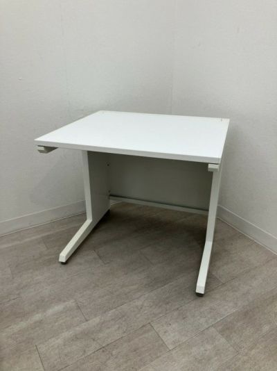 オカムラADVANCE（アドバンス）シリーズ 800平デスク 商品画像1