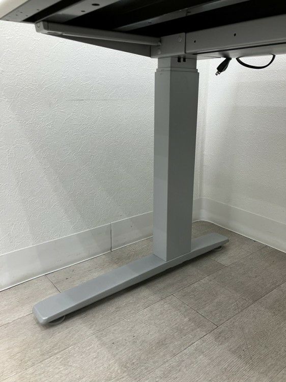 オカムラSwift(スイフト)シリーズ 1350昇降デスク 商品画像18