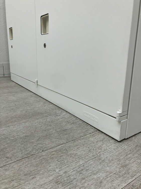 オカムラレクトラインシリーズ 8人用パーソナルロッカー 商品画像12