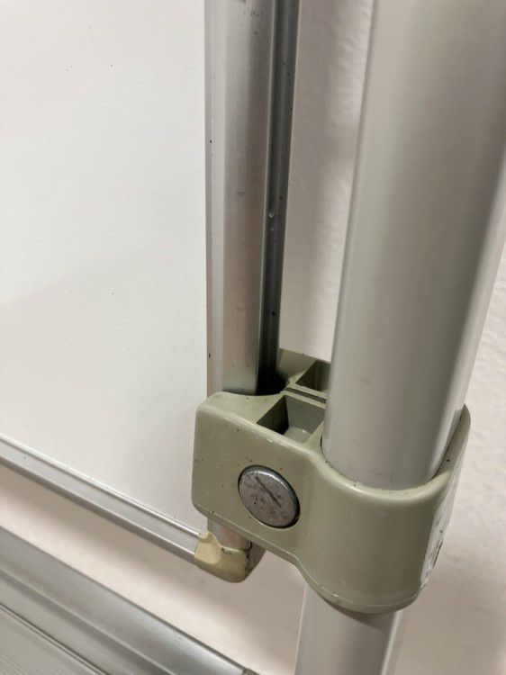 オカムラ1800脚付ホワイトボード 商品画像4