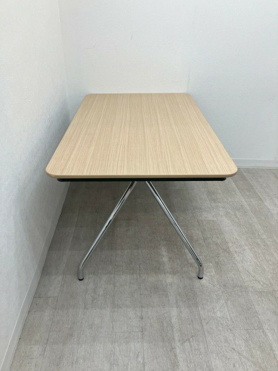 イトーキカシールシリーズ 1500ミーティングテーブル 商品画像3