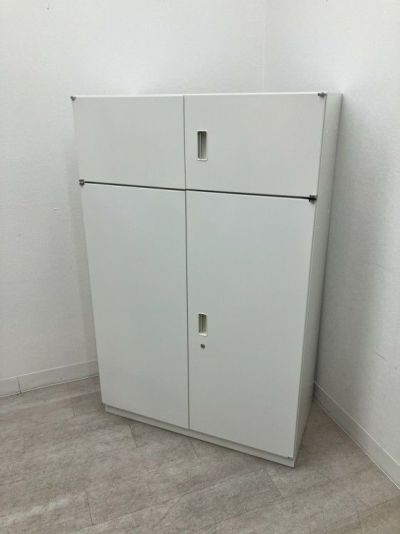 イトーキシンラインシリーズ 両開き上下書庫 商品画像1