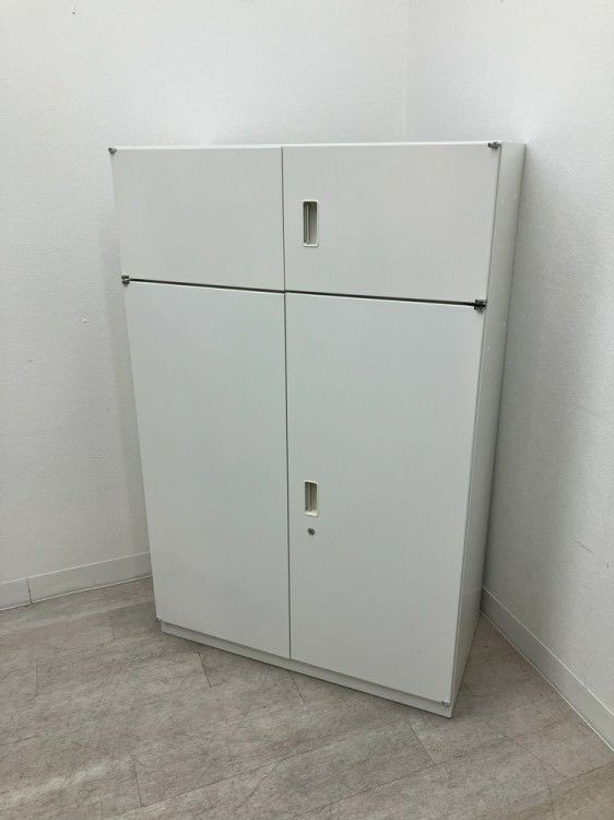 イトーキシンラインシリーズ 両開き上下書庫 商品画像1