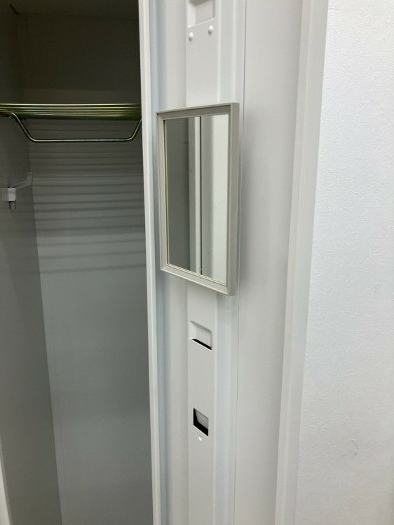 イトーキW型シリーズ 4人用ロッカー 商品画像11