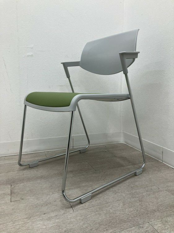 コクヨSatio(サティオ)シリーズ スタッキングチェア 商品画像8