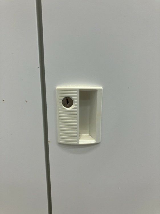 オカムラFZタイプシリーズ 4人用ロッカー 商品画像11