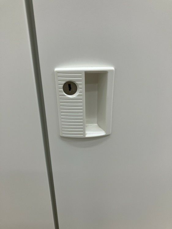 オカムラFZタイプシリーズ 4人用ロッカー 商品画像9