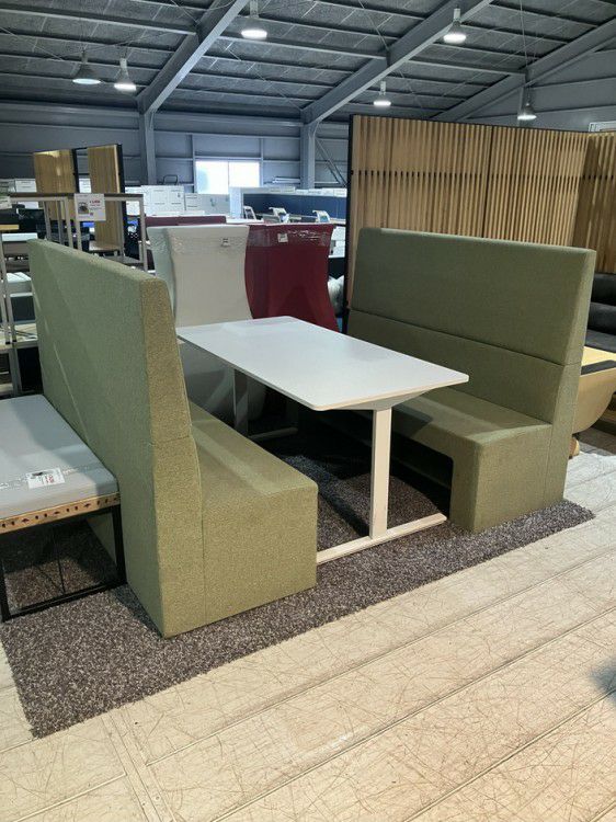 イトーキコア＆セル（CORE & CELL）シリーズ ミーティングブース3点セット 商品画像1