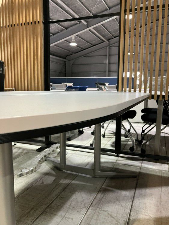 オカムララティオ2シリーズ 2100ミーティングテーブル 商品画像7