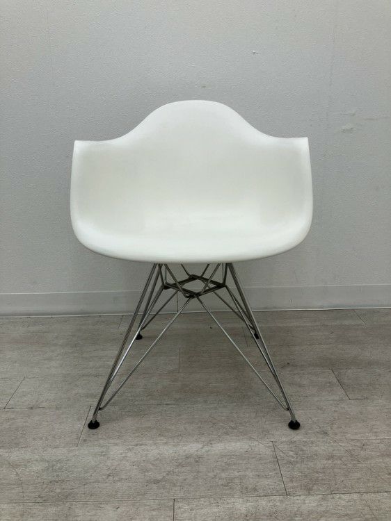 HermanMiller（ハーマンミラー）イームズアームシェルチェア イームズアームシェルチェア 商品画像2