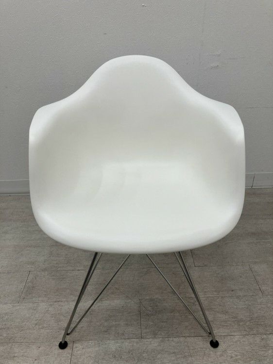 HermanMiller（ハーマンミラー）イームズアームシェルチェア イームズアームシェルチェア 商品画像5