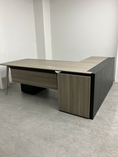 オカムラPROSTAGE（プロステージ）シリーズ 2100L型デスク+ワゴンセット 商品画像1