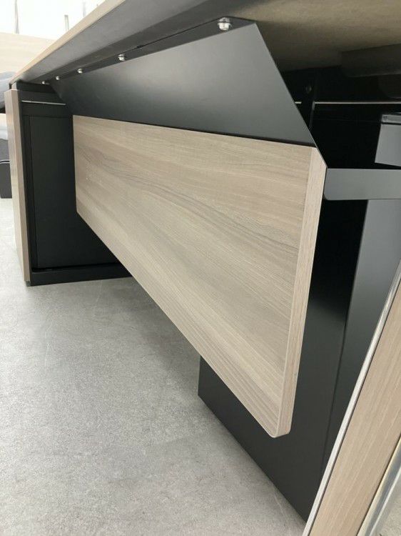 オカムラPROSTAGE（プロステージ）シリーズ 2100L型デスク+ワゴンセット 商品画像7