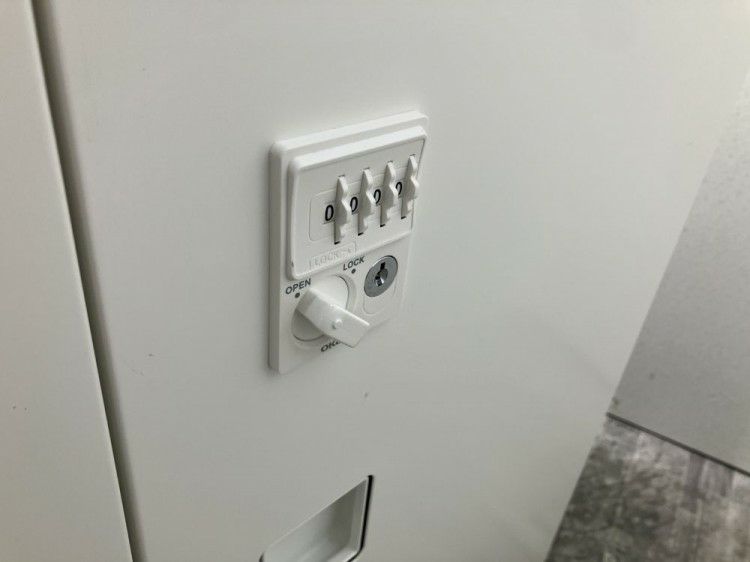 オカムラレクトラインシリーズ ダイヤル式天板付両開き書庫2台セット 商品画像7