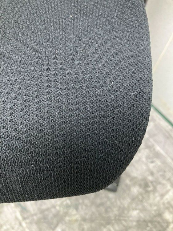 イトーキミレッザチェア 可動肘付ミレッザチェア 商品画像7