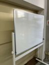 イトーキ1200脚付ホワイトボード 商品画像2