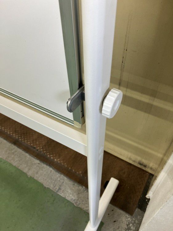 イトーキ1200脚付ホワイトボード 商品画像6