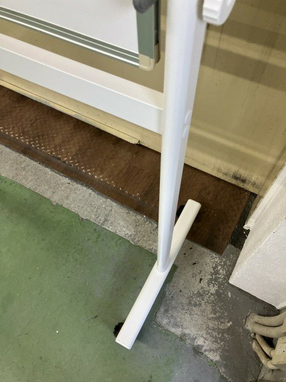 イトーキ1200脚付ホワイトボード 商品画像7