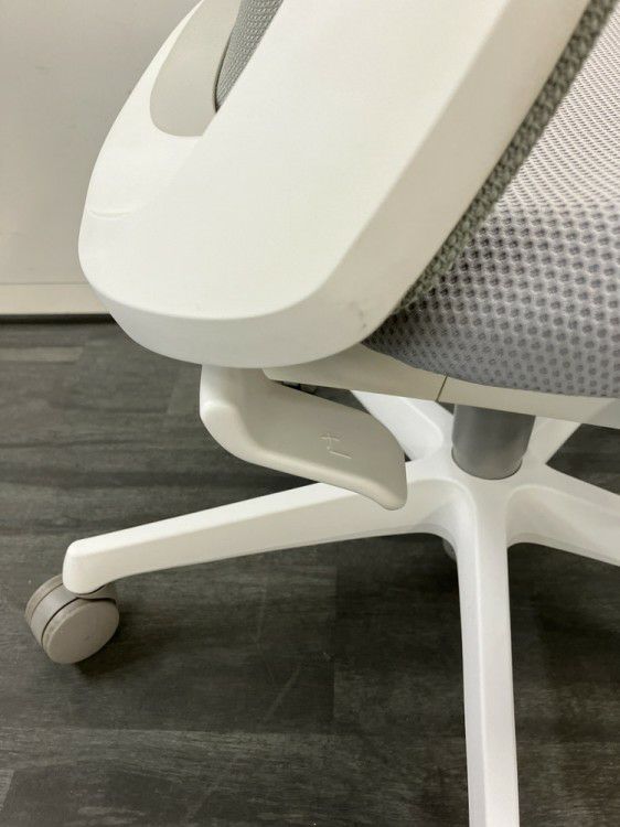 オカムラFluent(フルーエント)チェア フルーエントチェア 商品画像7