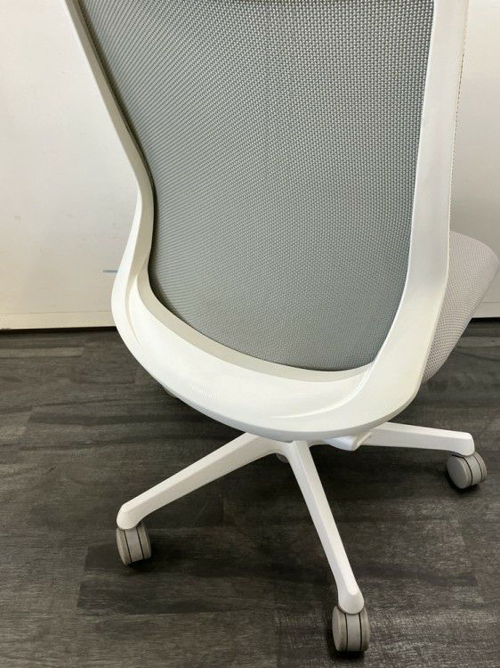 オカムラFluent(フルーエント)チェア フルーエントチェア 商品画像15