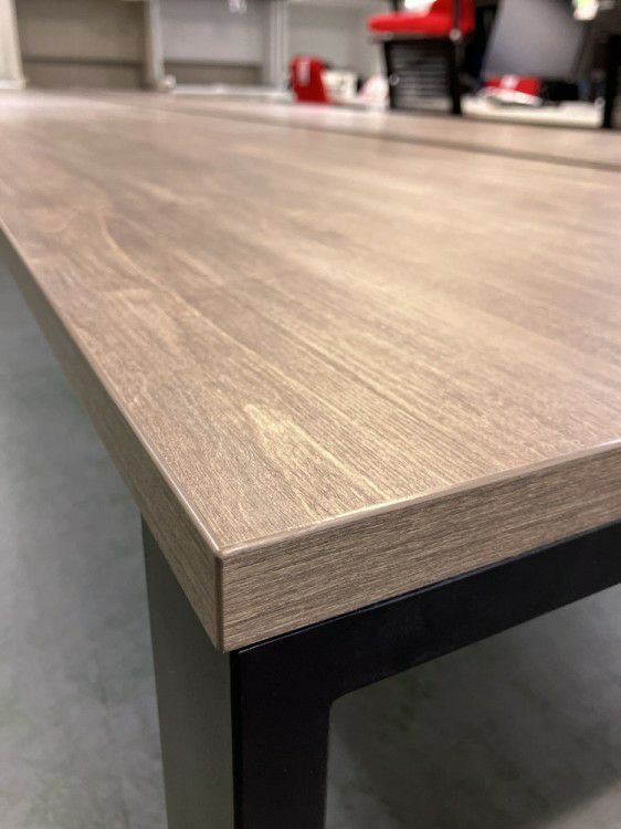 イトーキインサラータシリーズ 4800フリーアドレスデスク 商品画像2