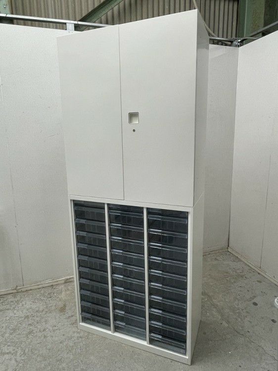 オカムラレクトラインシリーズ 両開きクリアトレー上下書庫 商品画像1