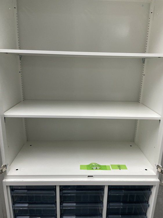 オカムラレクトラインシリーズ 両開きクリアトレー上下書庫 商品画像9