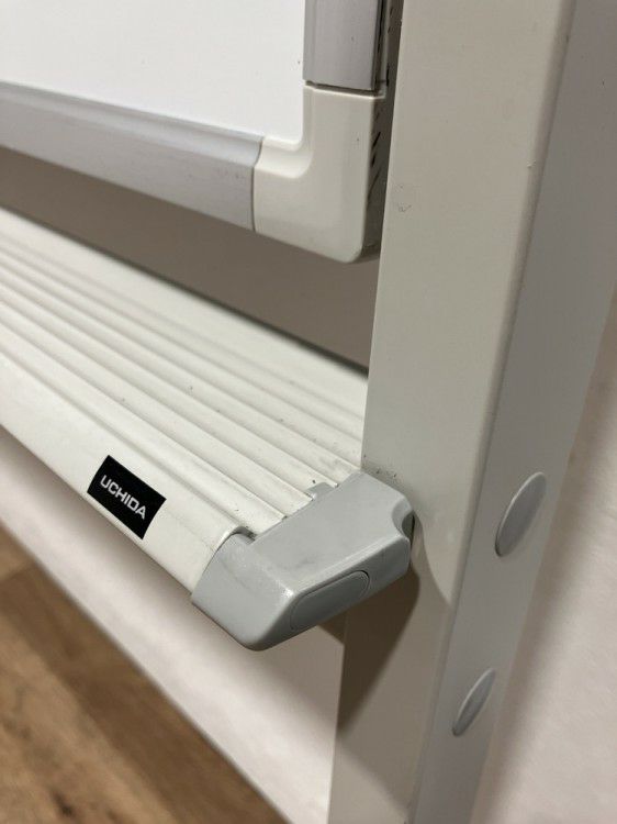 ウチダ（内田洋行）1800脚付ホワイトボード 商品画像4