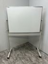 イトーキ1200脚付両面ホワイトボード 商品画像1