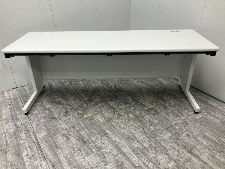 プラスフラットラインシリーズ 1800平デスク 商品画像1