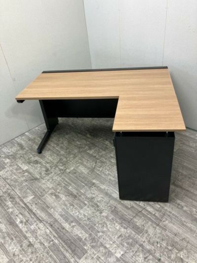 オカムラ1400L型デスク 商品画像1